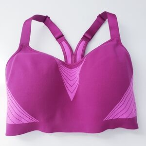 Victoria's Secret On Point Racerback Sports Bra